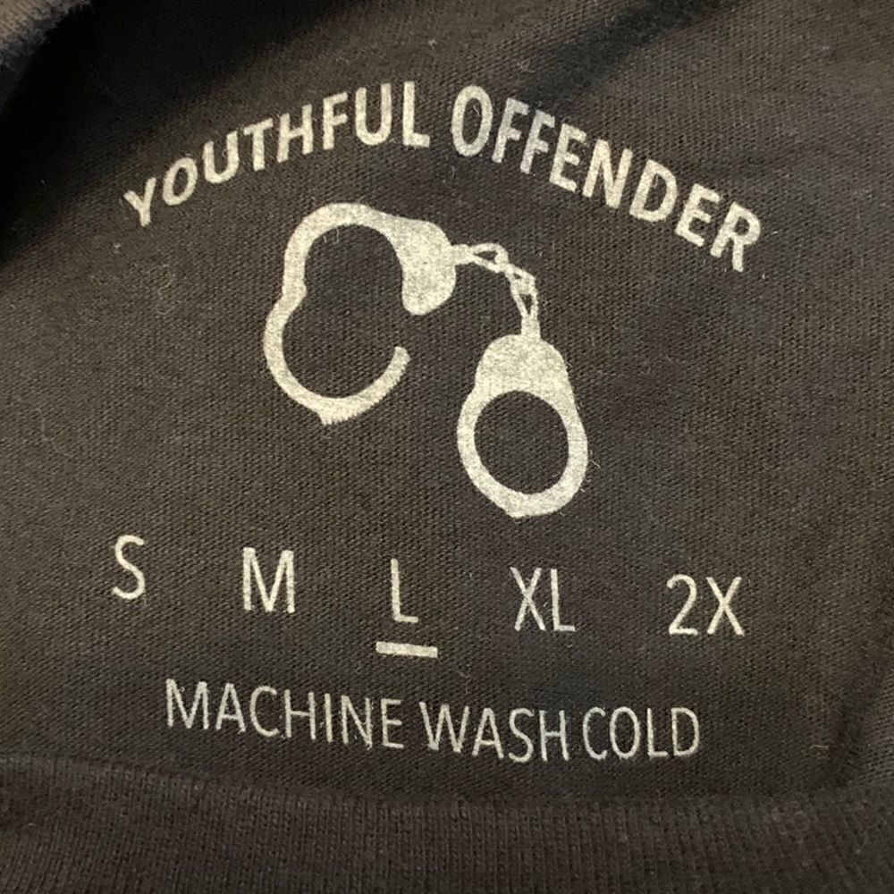 Youthful Offender Handcuff T-Shirt Sz L - Picture 2 of 3